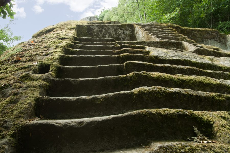 Etruskische Pyramide von Bomarzo